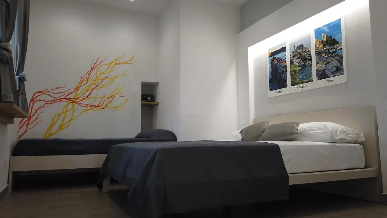 Guest house Alquadratorooms La Spezia
